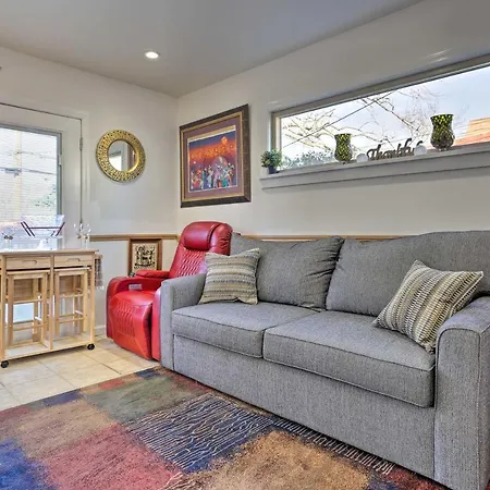 Central Elmont Studio With Great Outdoor Space! Exterior photo