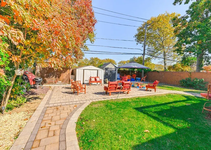Central Elmont Studio With Great Outdoor Space!