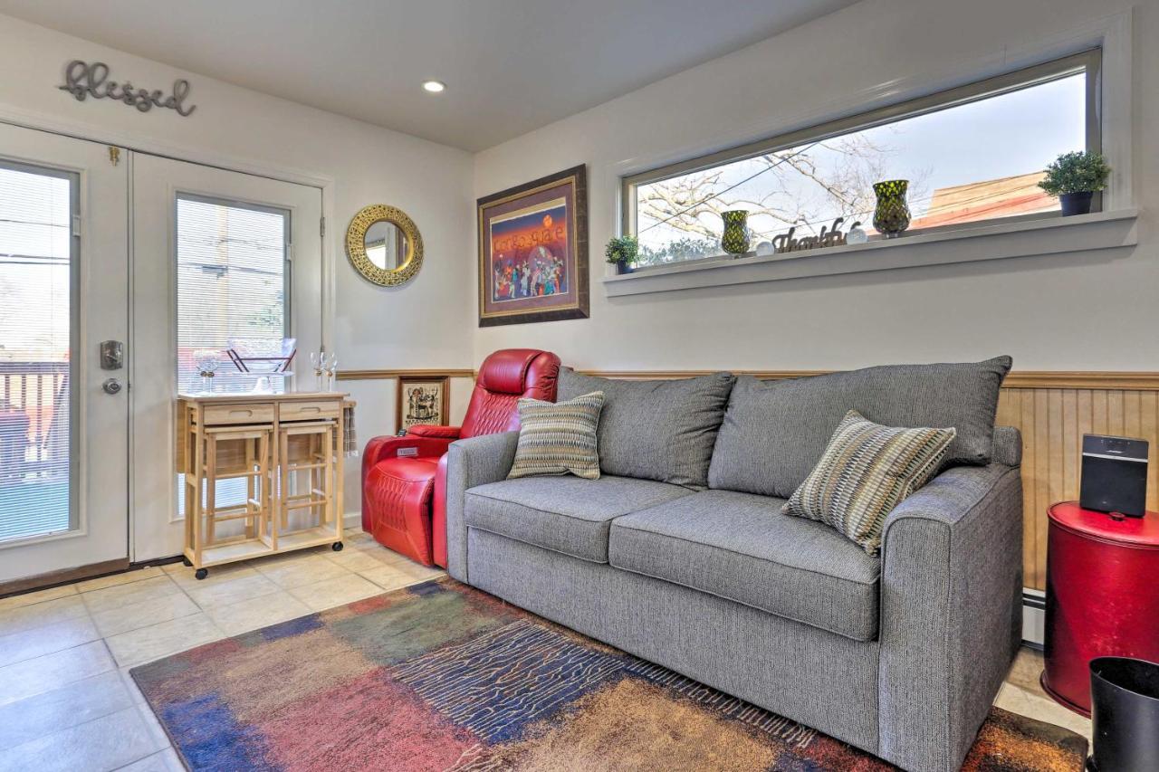 With Great Outdoor Space! Holiday home Elmont